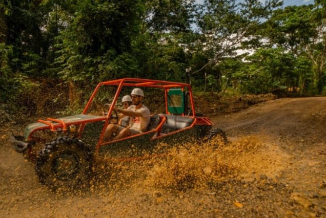 Tour la Hacienda Park